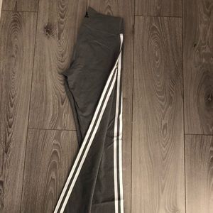 Adidas leggings
